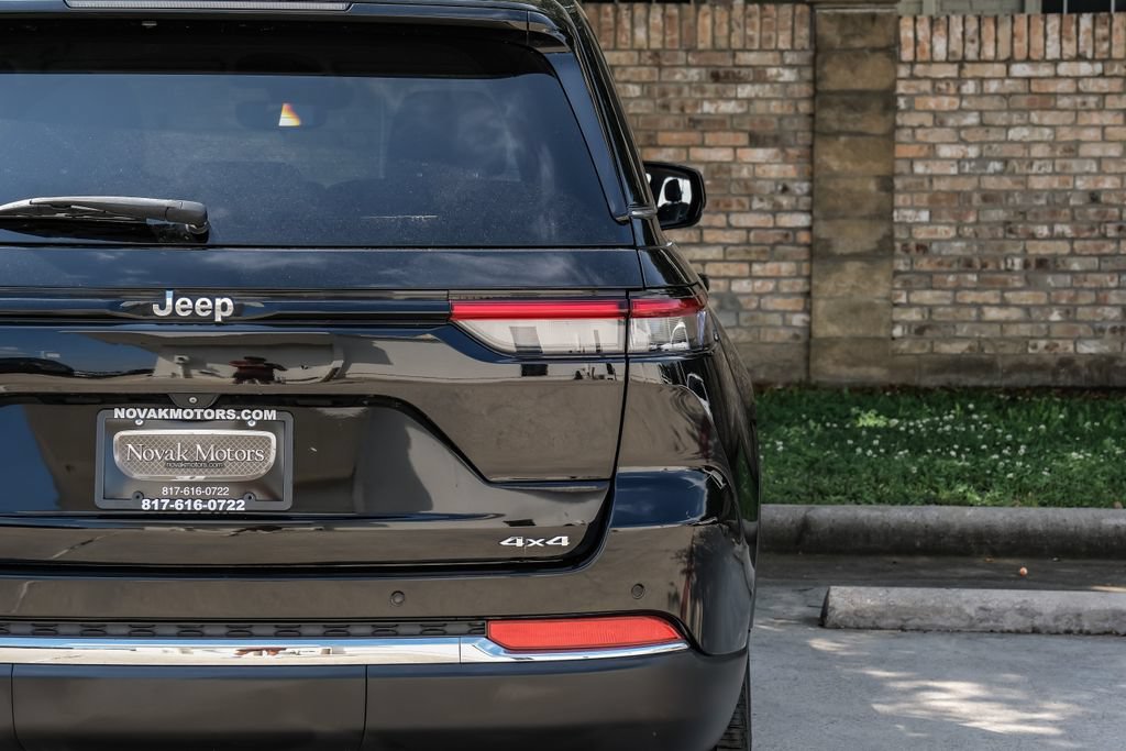 Used 2022 Jeep Grand Cherokee Limited AWD/4WD image 61