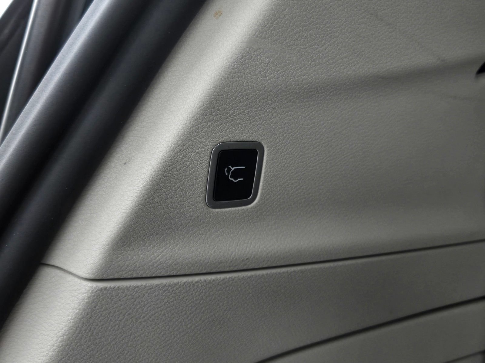 Used 2023 Chrysler Pacifica Touring-L FWD image 26