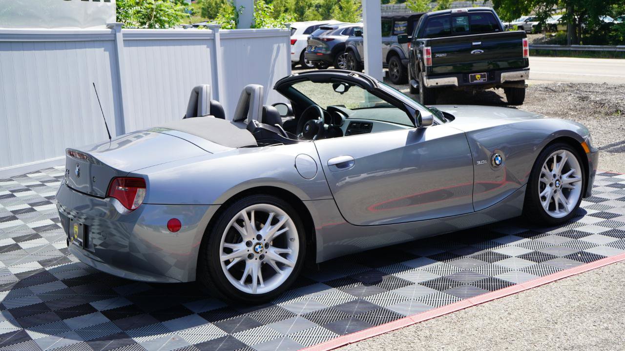 Used 2008 BMW Z4 3.0i w/ Premium Pkg RWD image 13