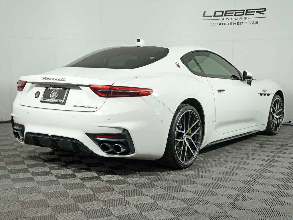 Used 2024 Maserati GranTurismo Trofeo AWD/4WD image 5