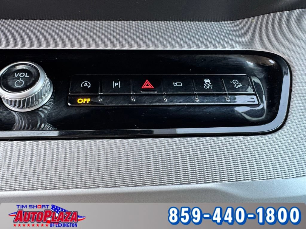 Used 2025 Ford Expedition Active AWD/4WD image 22