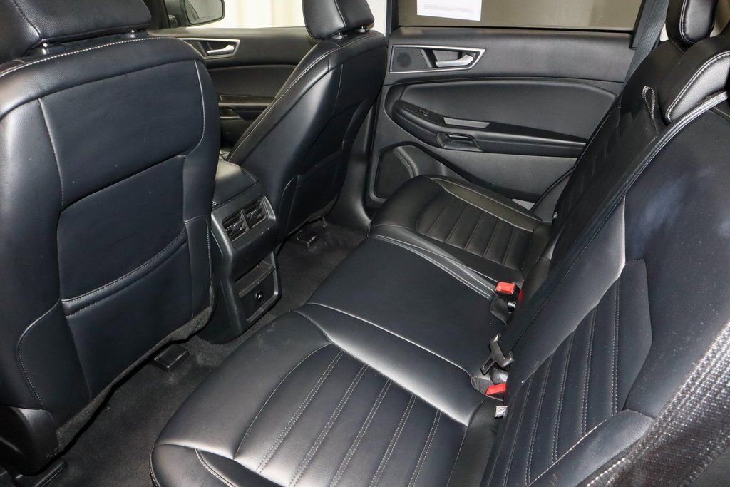 Used 2023 Ford Edge SEL image 21