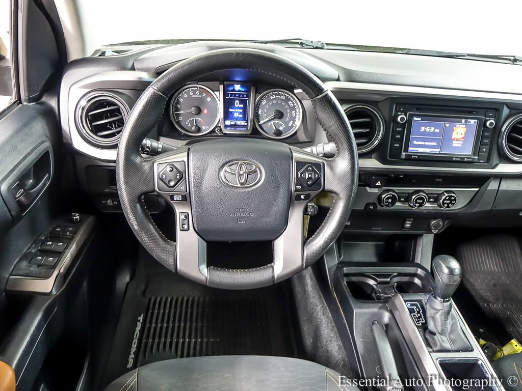 Used 2017 Toyota Tacoma SR5 w/ Tow Package RWD image 13