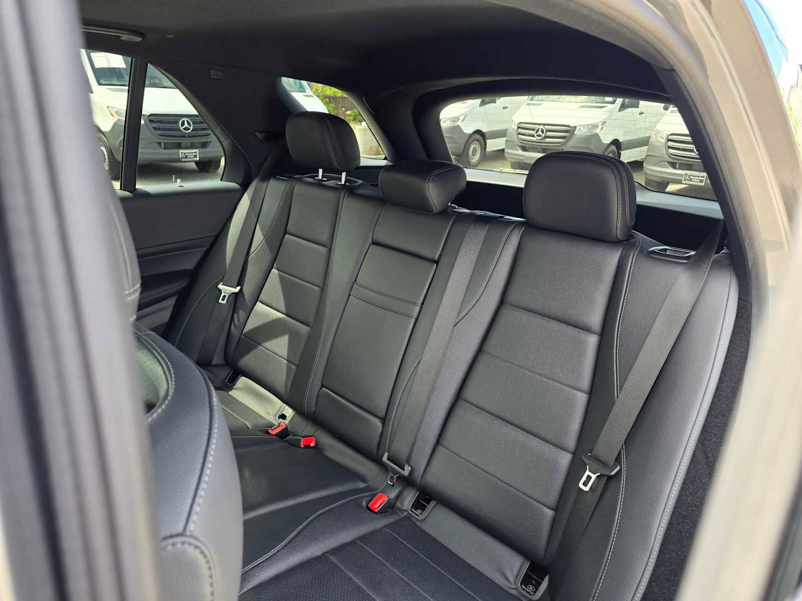 Used 2022 Mercedes-Benz GLE 350 4MATIC w/ Premium Package image 21