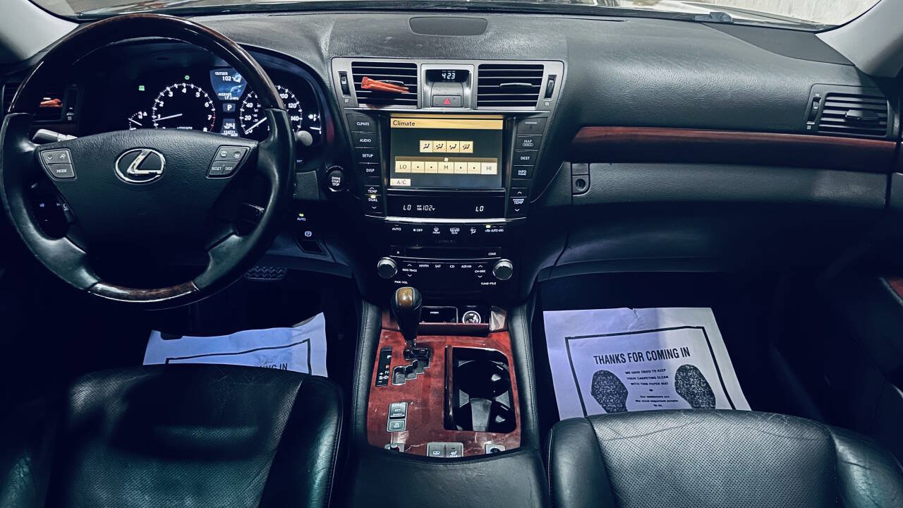 Used 2012 Lexus LS 460 w/ Comfort Pkg RWD image 25