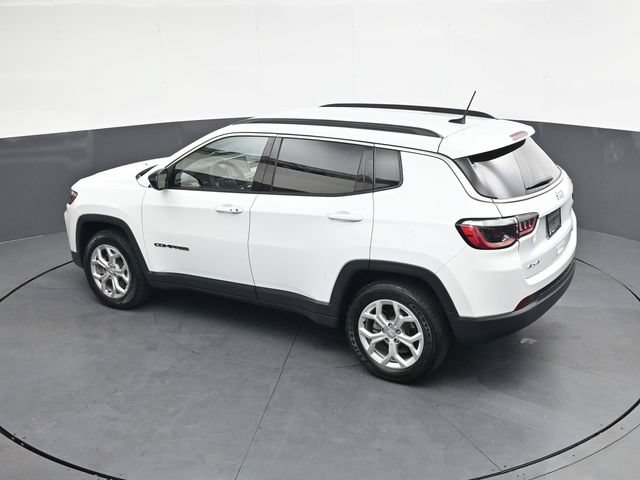 Used 2024 Jeep Compass Latitude AWD/4WD image 26