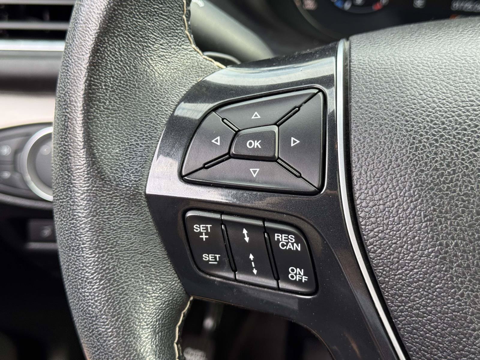 Used 2017 Ford Explorer Platinum AWD/4WD image 20