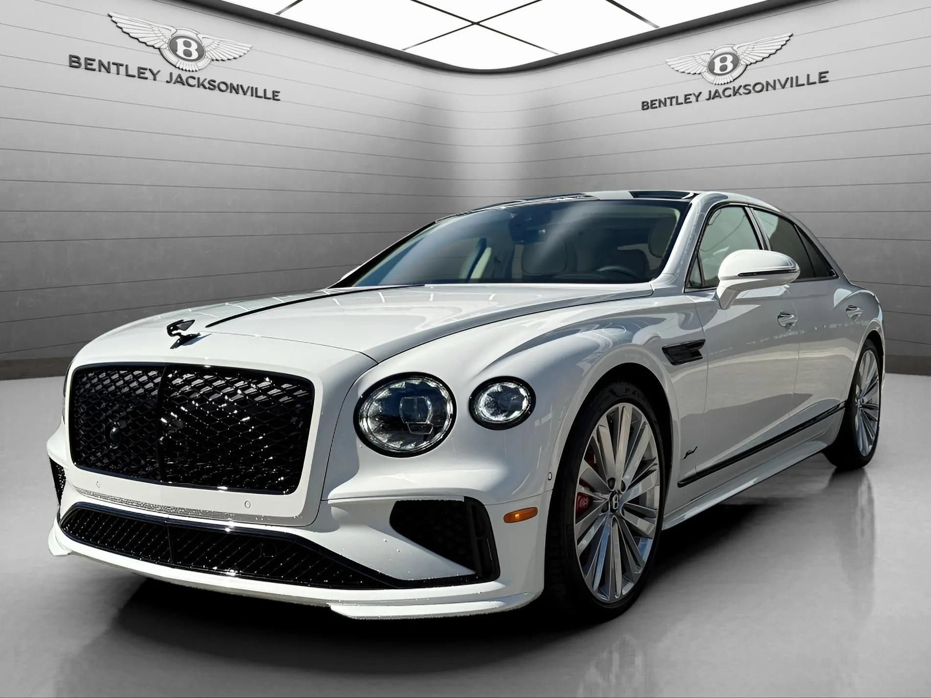 Used 2025 Bentley Flying Spur Plug-In Hybrid image 13