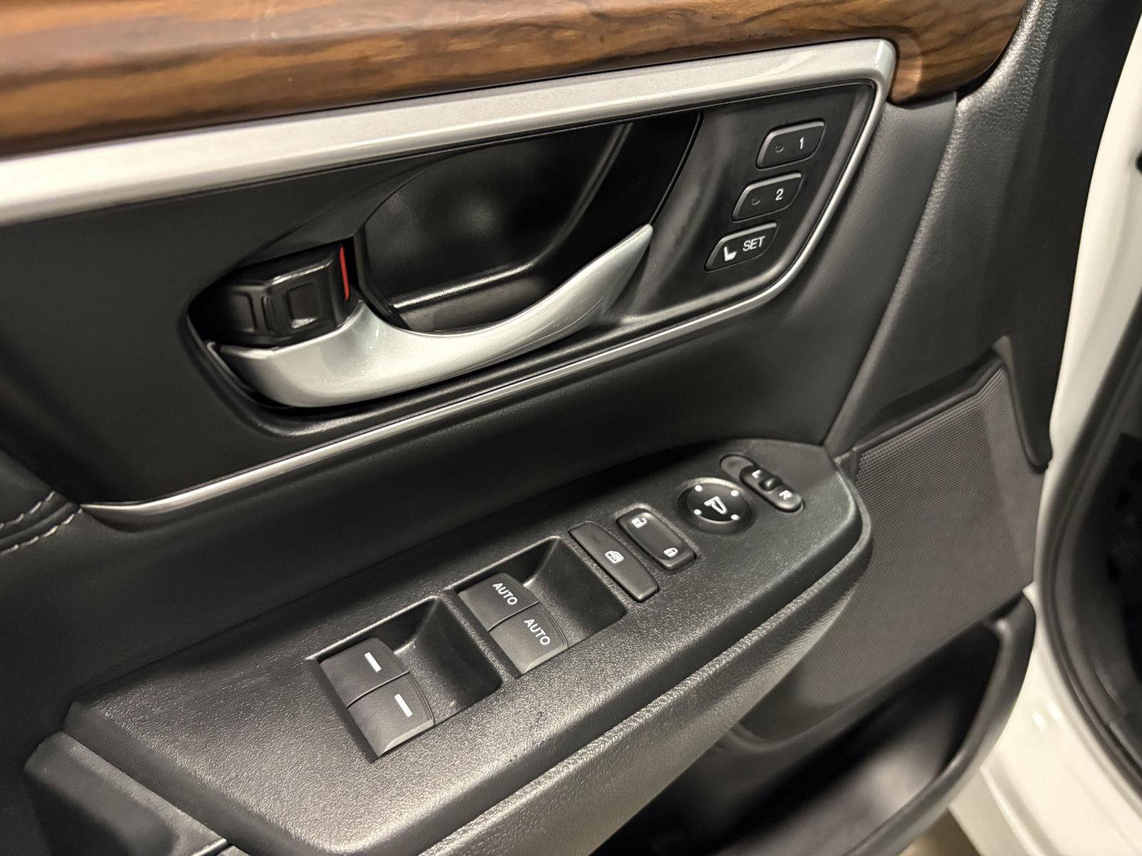 Used 2022 Honda CR-V Touring image 26
