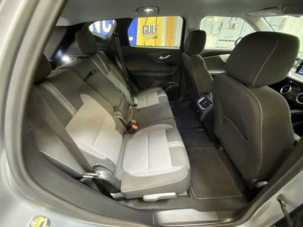Used 2025 Chevrolet Blazer LT FWD image 27