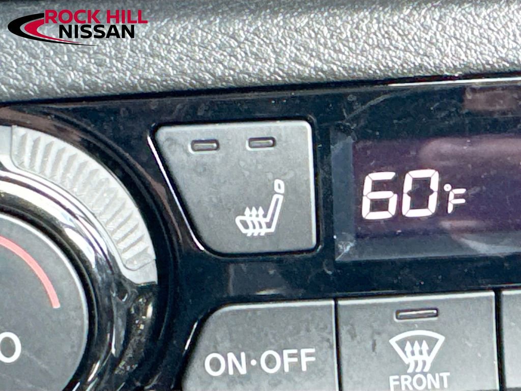 Used 2023 Nissan Kicks SR w/ SR Premium Package image 21