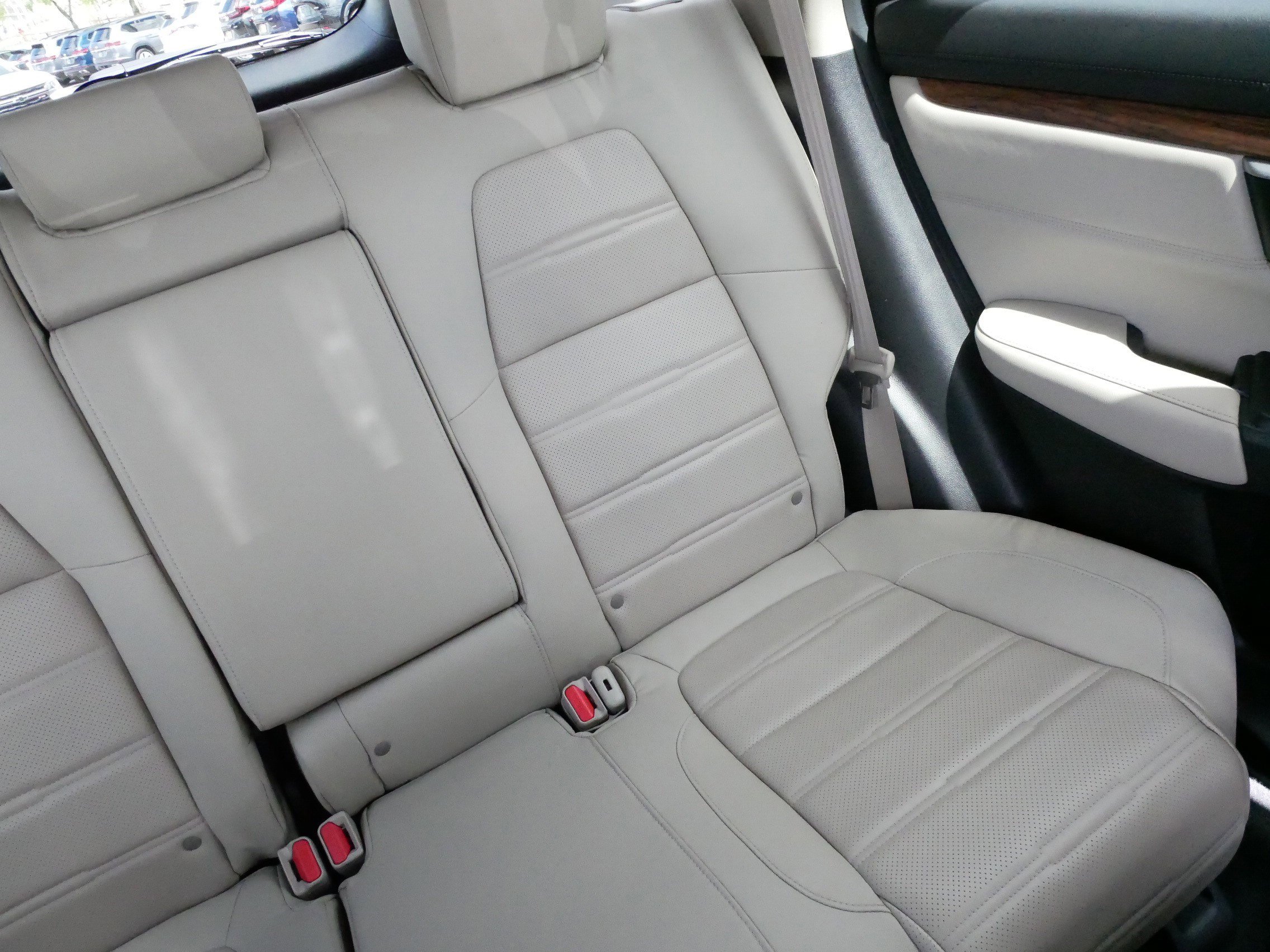 Used 2018 Honda CR-V Touring image 14