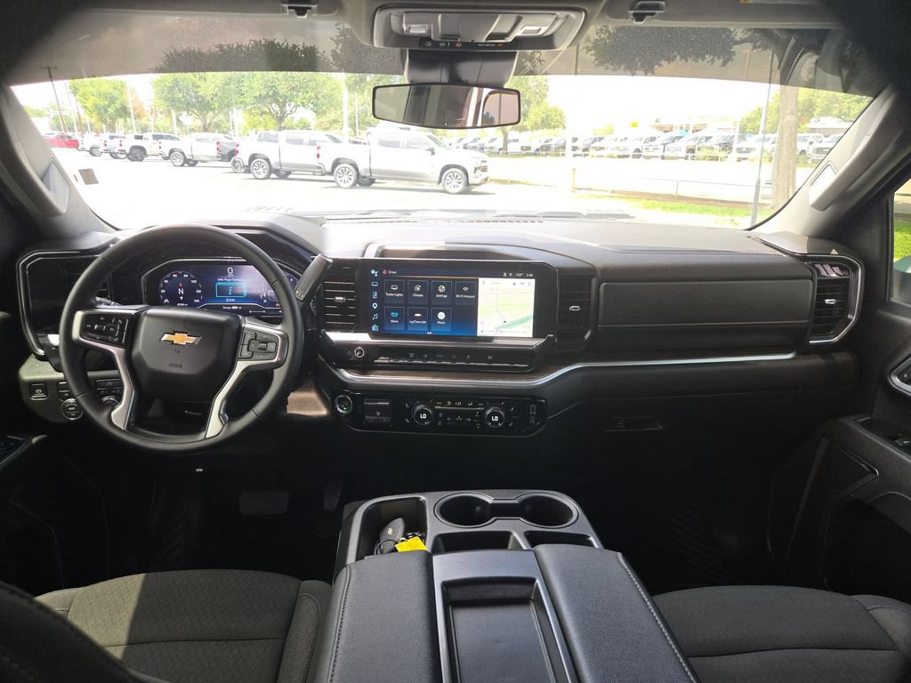 Certified 2025 Chevrolet Silverado 2500 LT w/ Convenience Package AWD/4WD image 15
