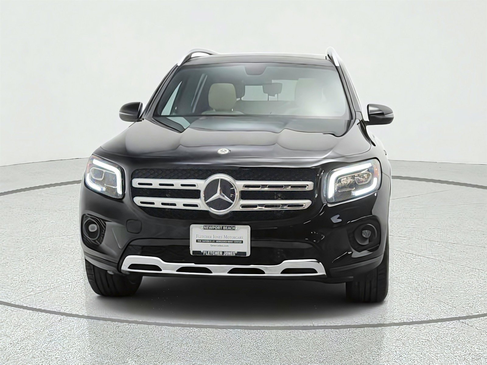 Used 2022 Mercedes-Benz GLB 250 image 2
