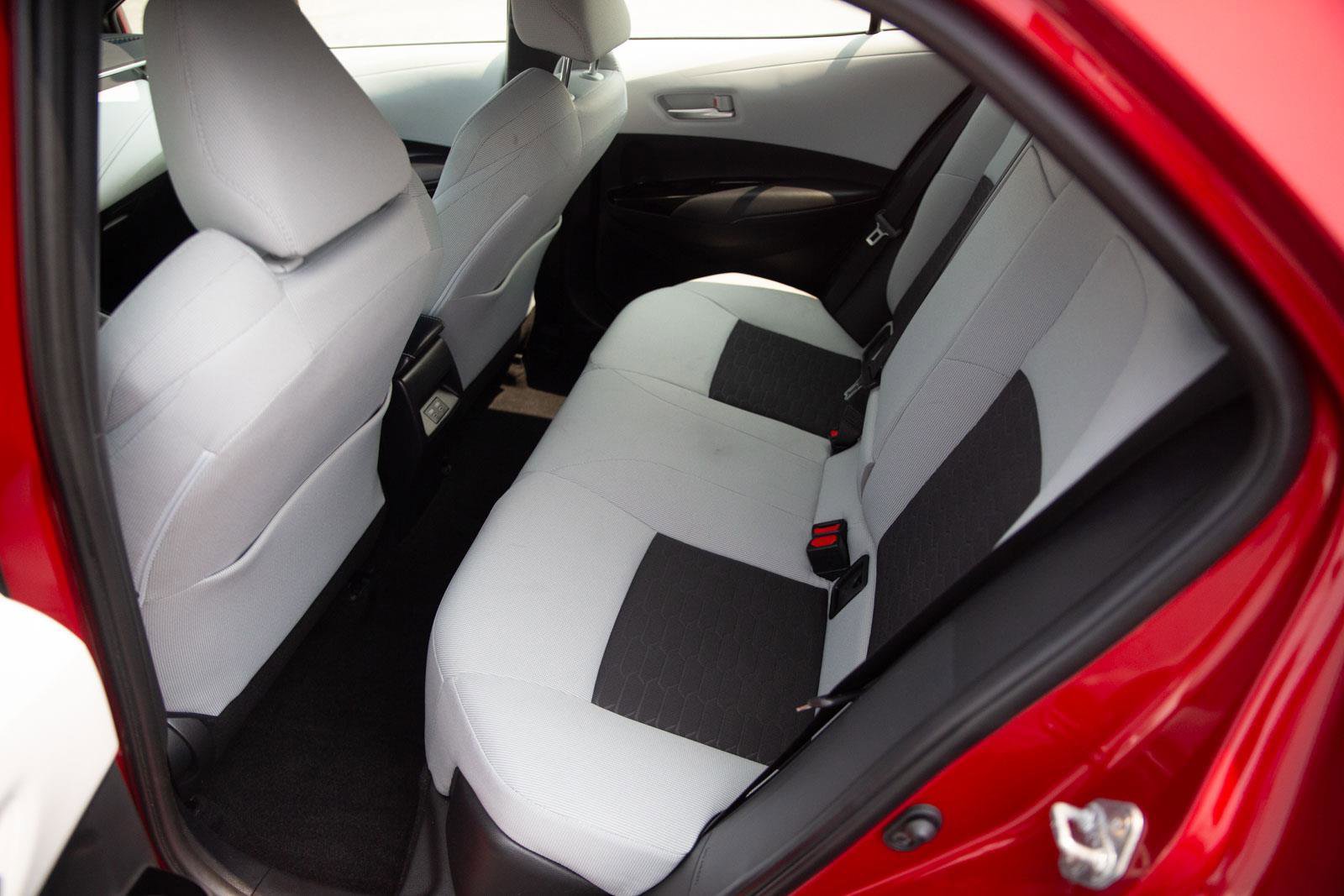 Used 2025 Toyota Corolla SE image 20