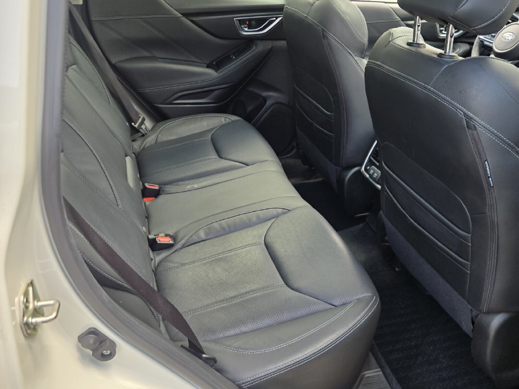 Used 2020 Subaru Forester Touring AWD/4WD image 17