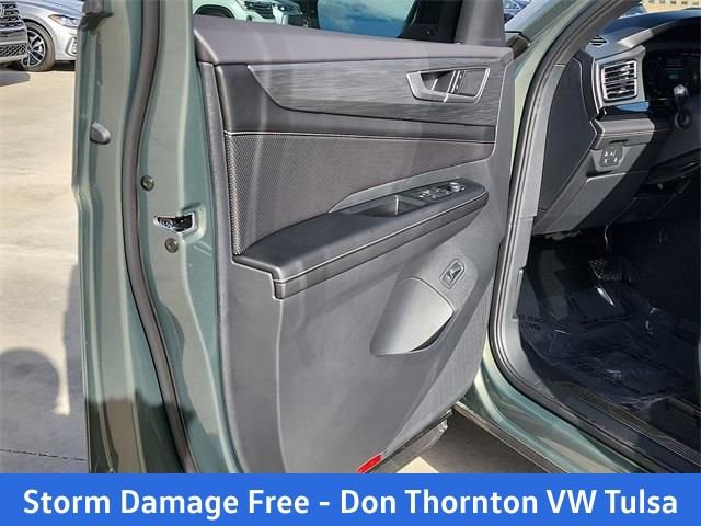 New 2026 Volkswagen Atlas Cross Sport SE image 11