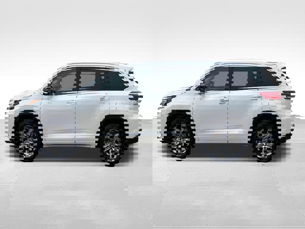 Used 2019 Toyota Highlander Limited Platinum image 2