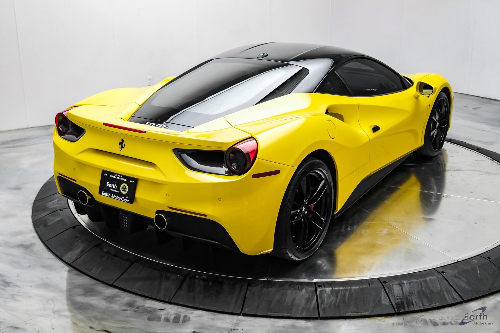 Used 2019 Ferrari 488 GTB RWD image 22