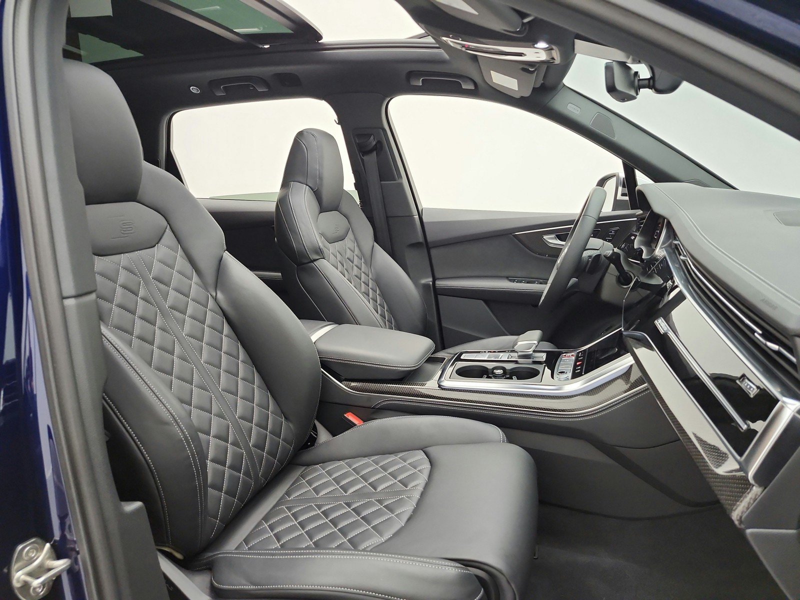 Used 2023 Audi SQ7 Premium Plus AWD/4WD image 19