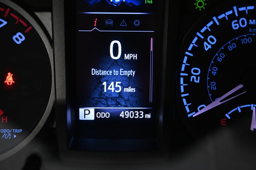 Used 2022 Toyota Tacoma TRD Off-Road w/ Technology Package AWD/4WD image 25