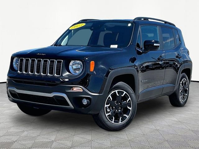 Used 2023 Jeep Renegade Latitude AWD/4WD image 3
