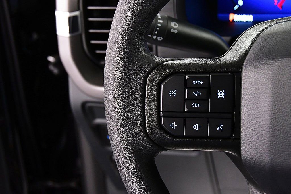 New 2025 Ford F150 XL w/ Equipment Group 103A High image 9