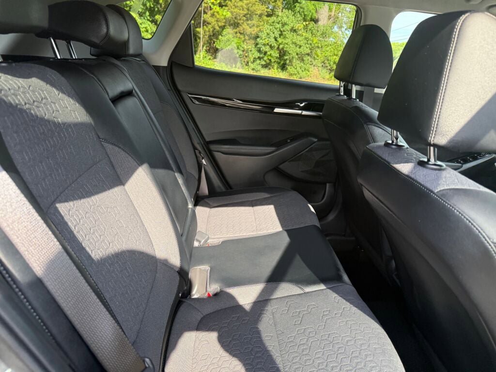 Used 2024 Kia Seltos S FWD image 26