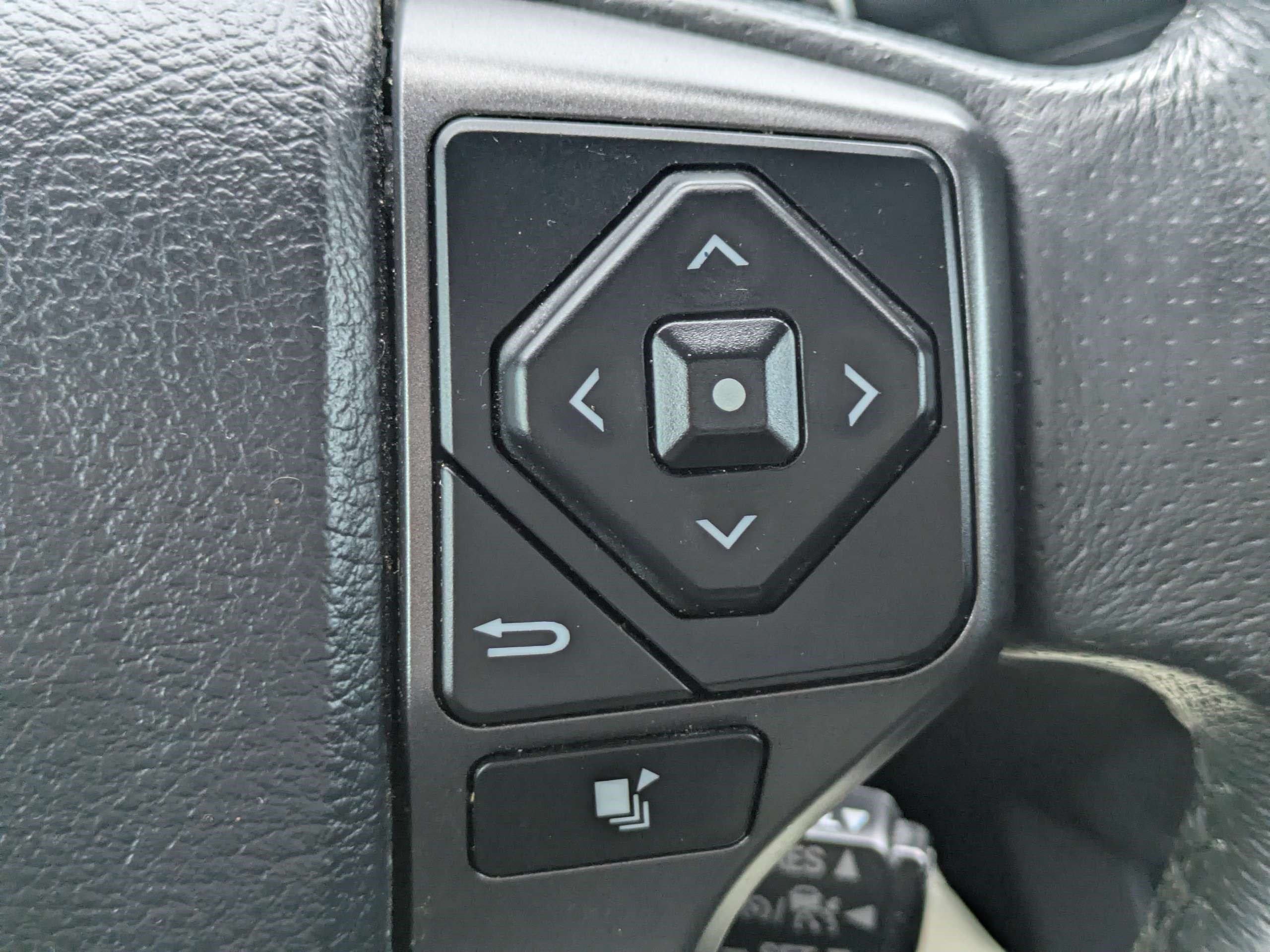 Used 2019 Toyota Tacoma TRD Sport RWD image 24