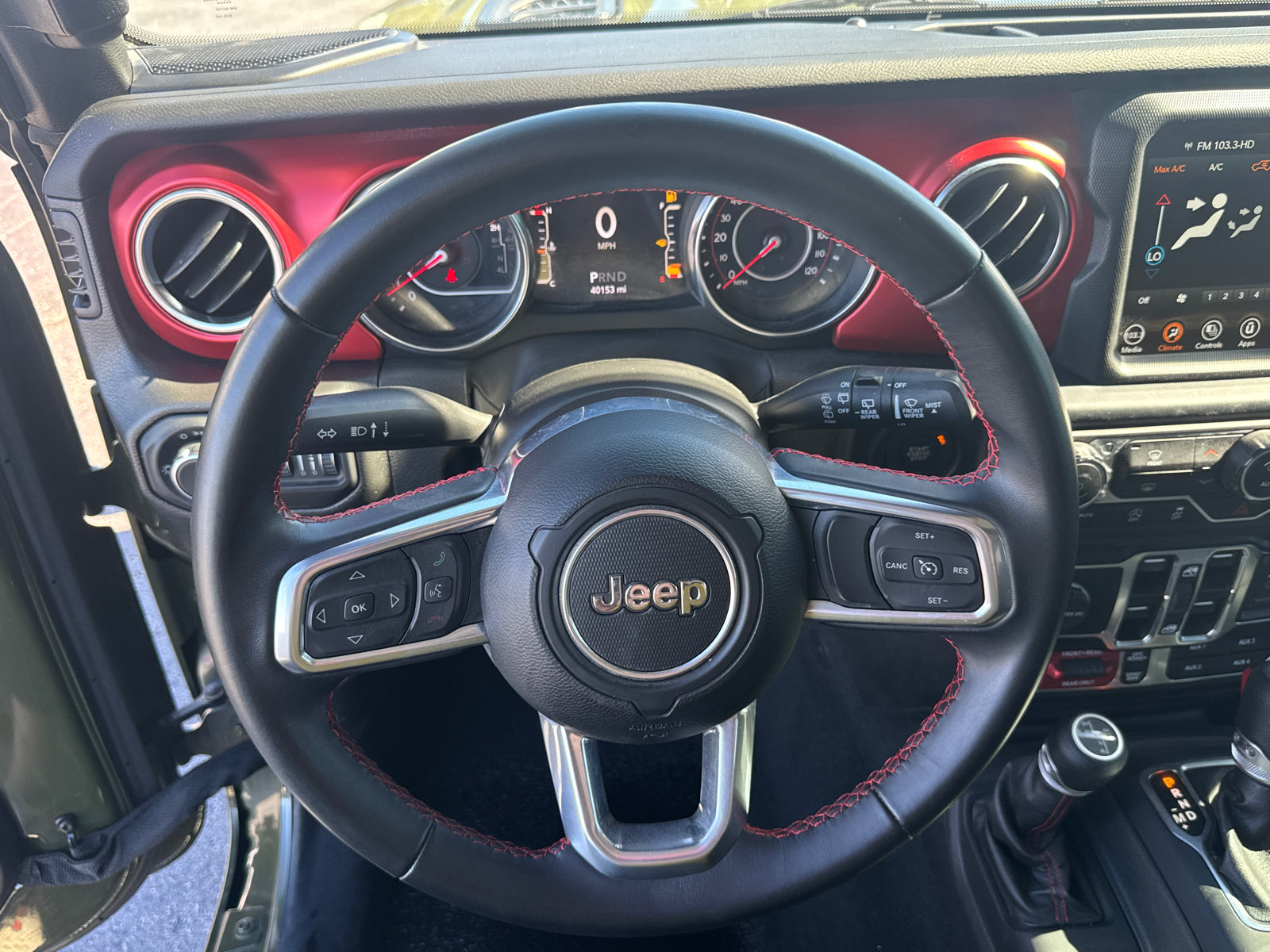 Used 2022 Jeep Wrangler Unlimited Rubicon w/ Xtreme Recon 35" Tire Package AWD/4WD image 15