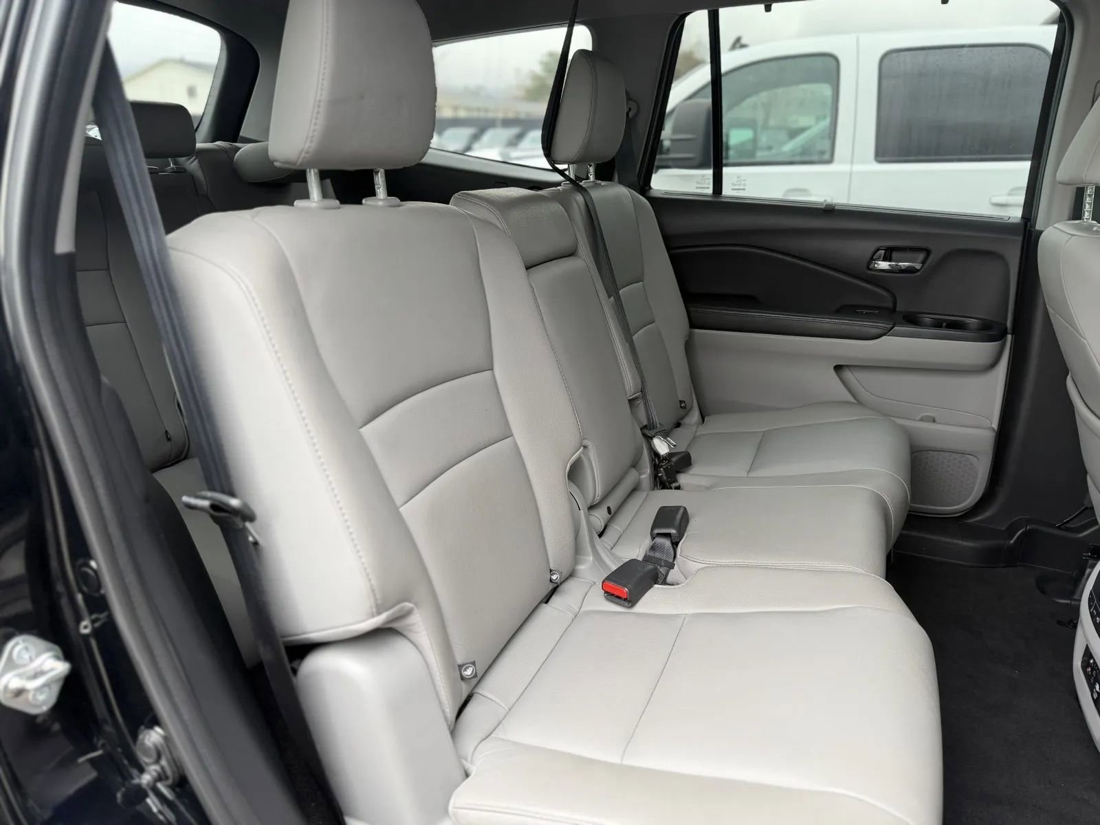 Used 2018 Honda Pilot Touring image 19