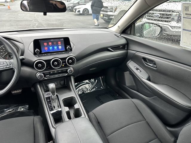Used 2025 Nissan Sentra S FWD image 17