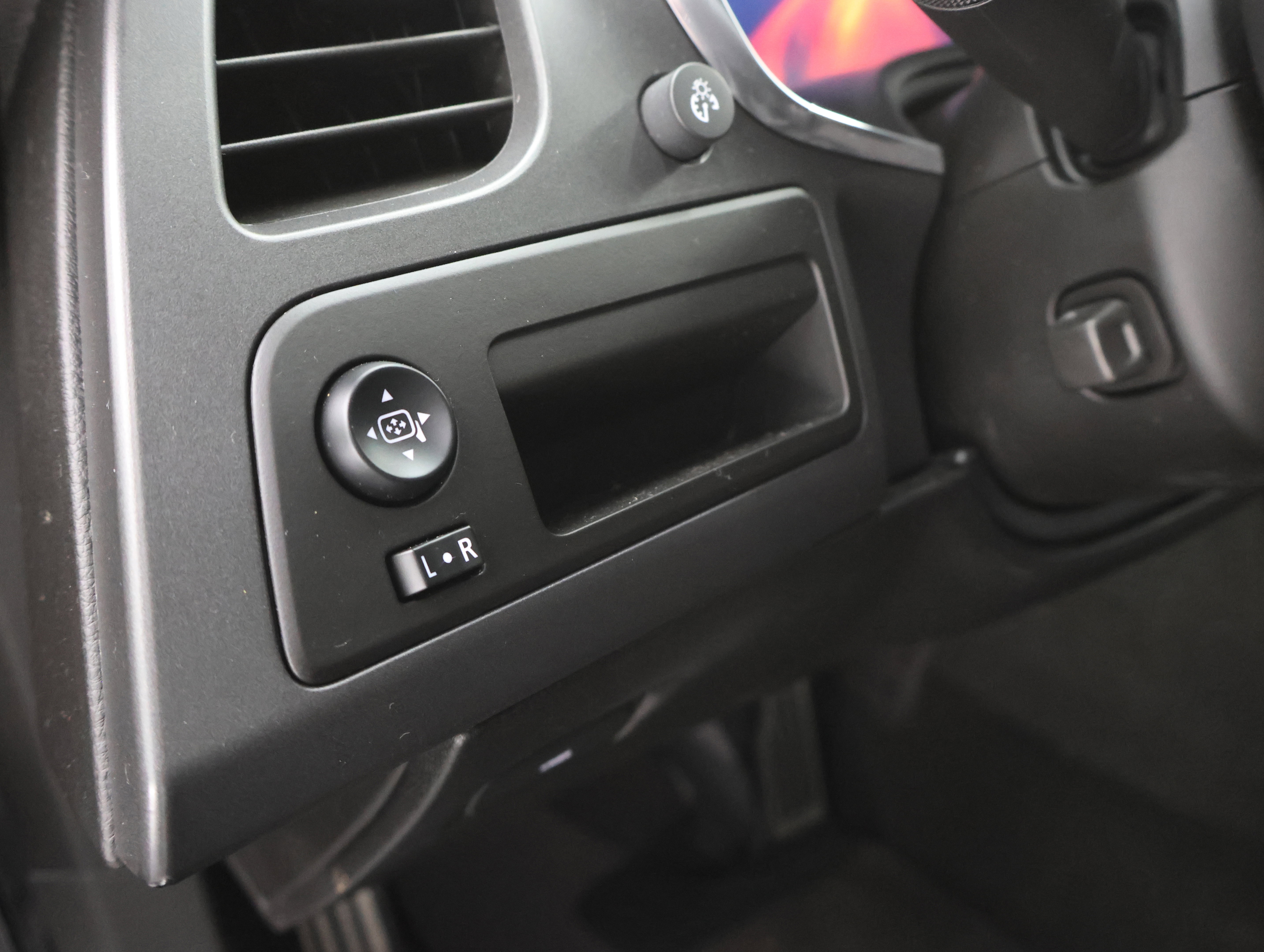 Used 2014 Chevrolet Corvette Stingray Coupe image 34