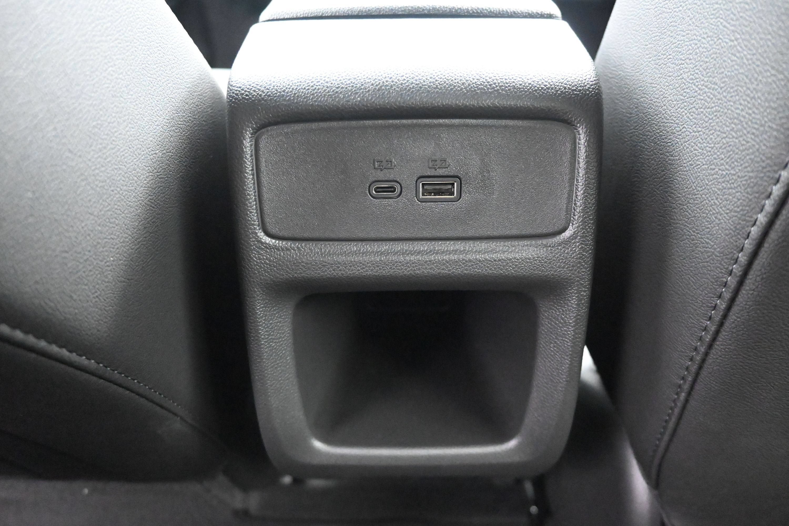 New 2026 Chevrolet Trax LT w/ Sunroof Package FWD image 25