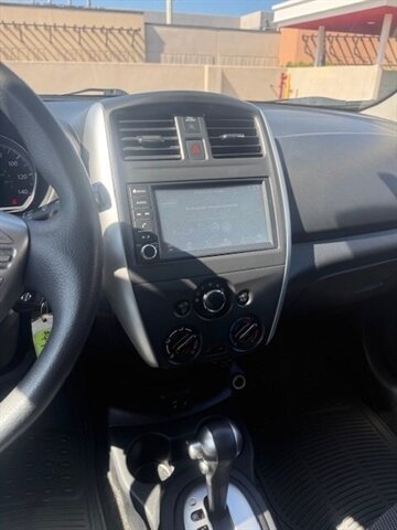 Used 2019 Nissan Versa SV FWD image 10