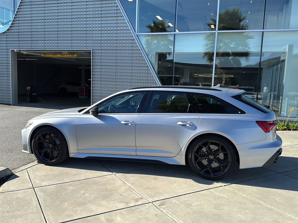 Used 2025 Audi RS 6 performance image 9