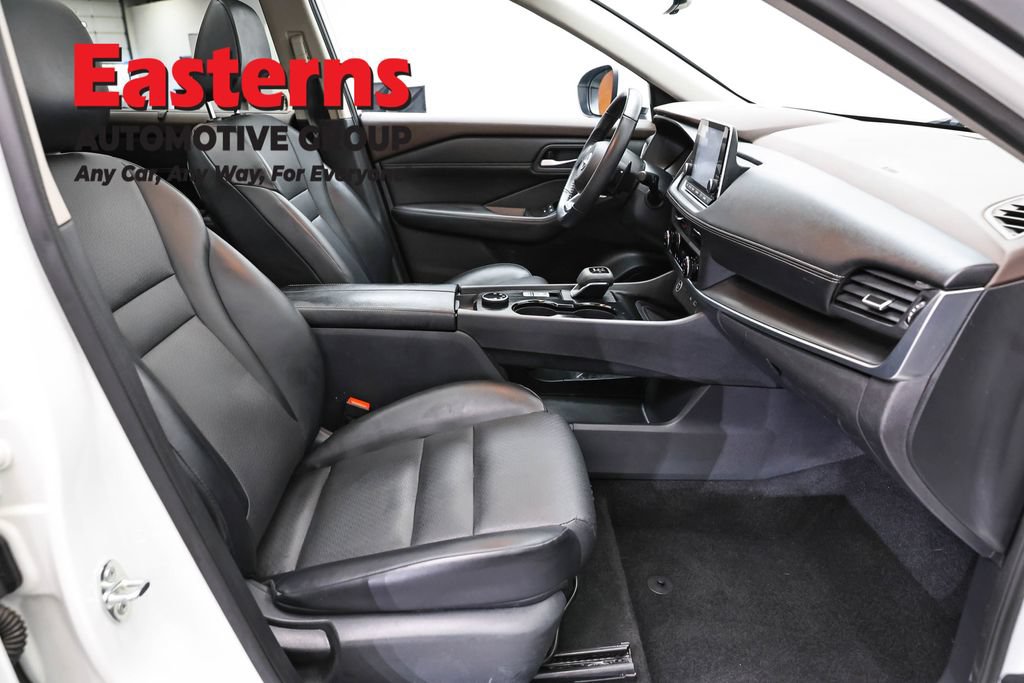 Used 2023 Nissan Rogue SV w/ SV Premium B Package AWD/4WD image 25