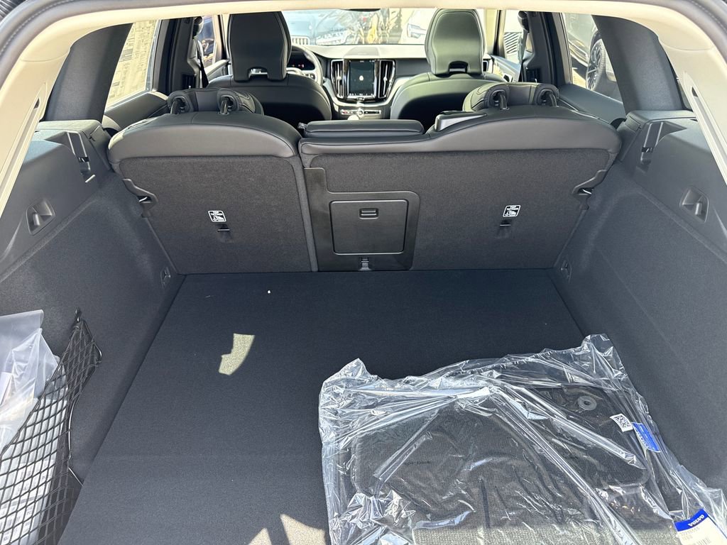 New 2025 Volvo XC60 T8 Ultra image 5