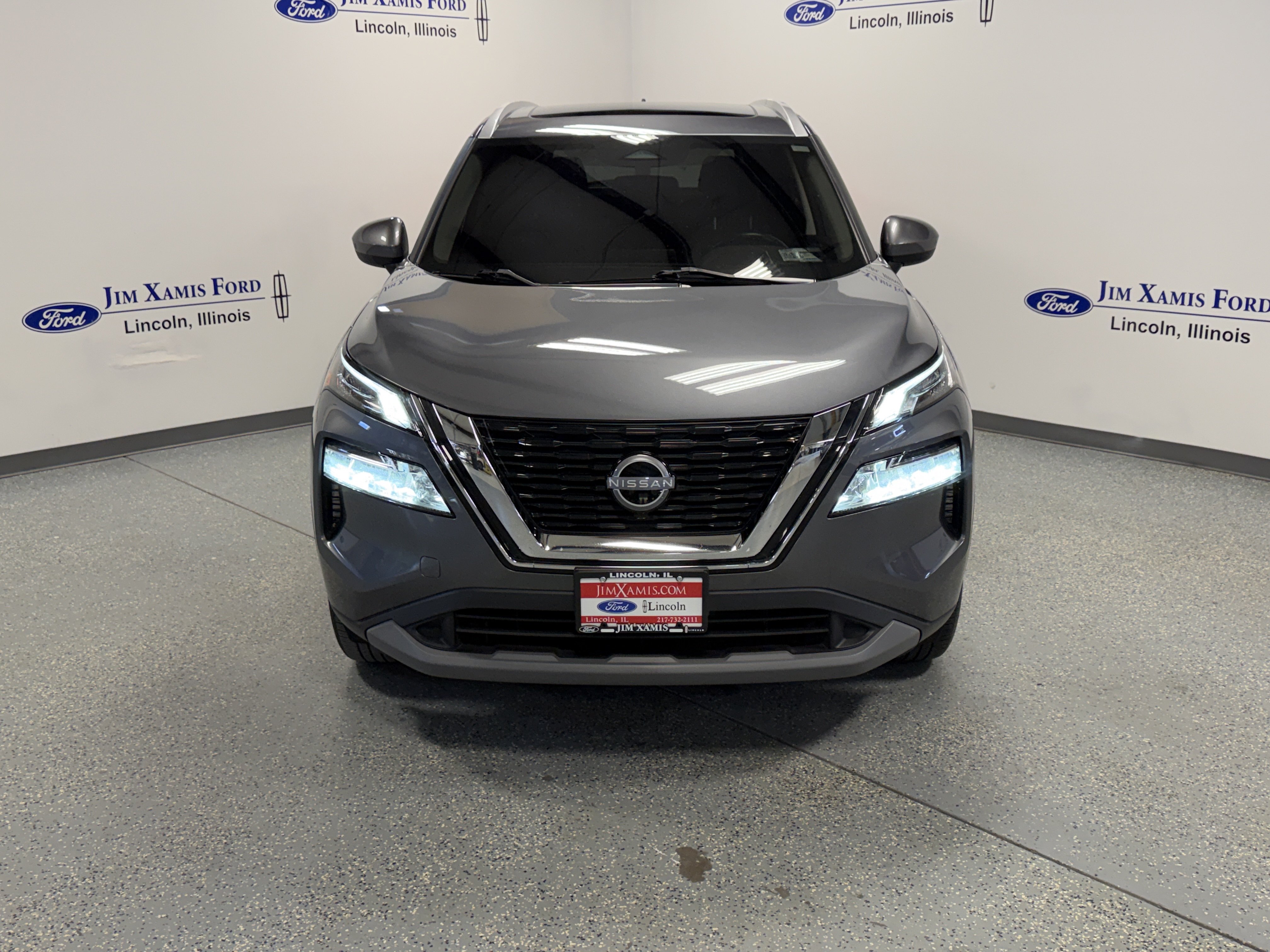 Used 2023 Nissan Rogue SV w/ SV Premium B Package AWD/4WD image 2