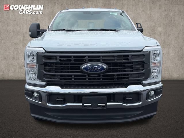 New 2026 Ford F250 XL w/ XL Driver Assist Package AWD/4WD video 2