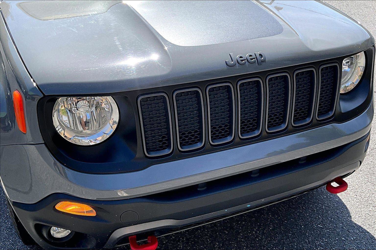 Certified 2022 Jeep Renegade Trailhawk w/ Sun/Sound Group AWD/4WD image 28