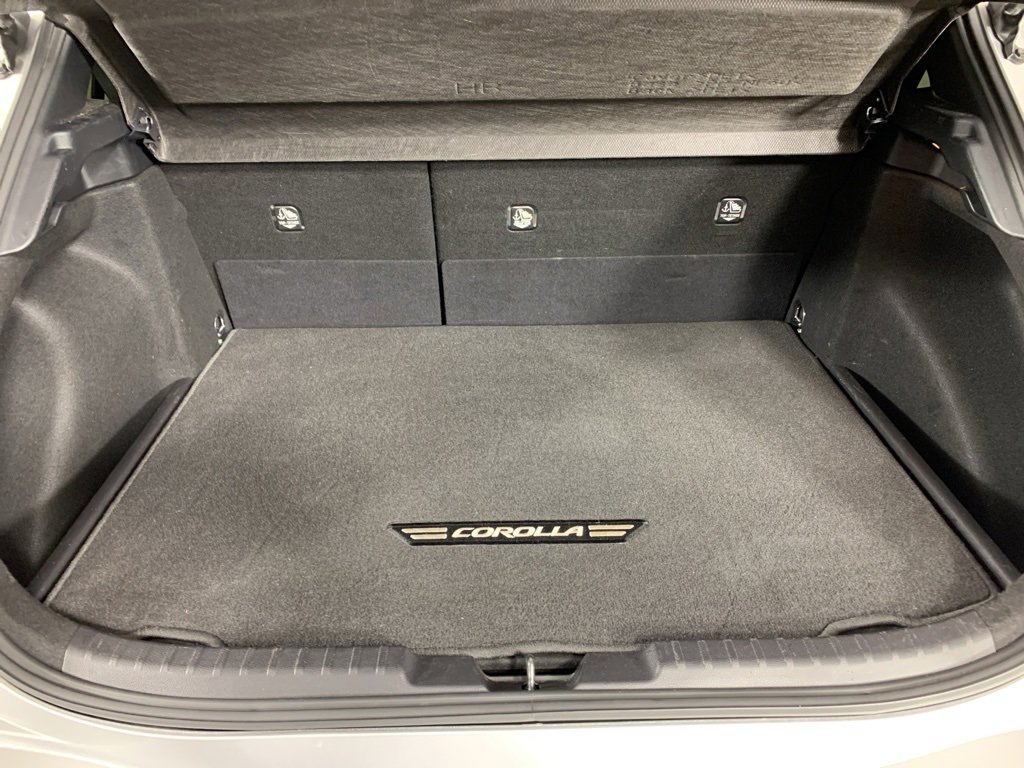 Used 2021 Toyota Corolla SE w/ Carpet Mat Package (TMS) image 31