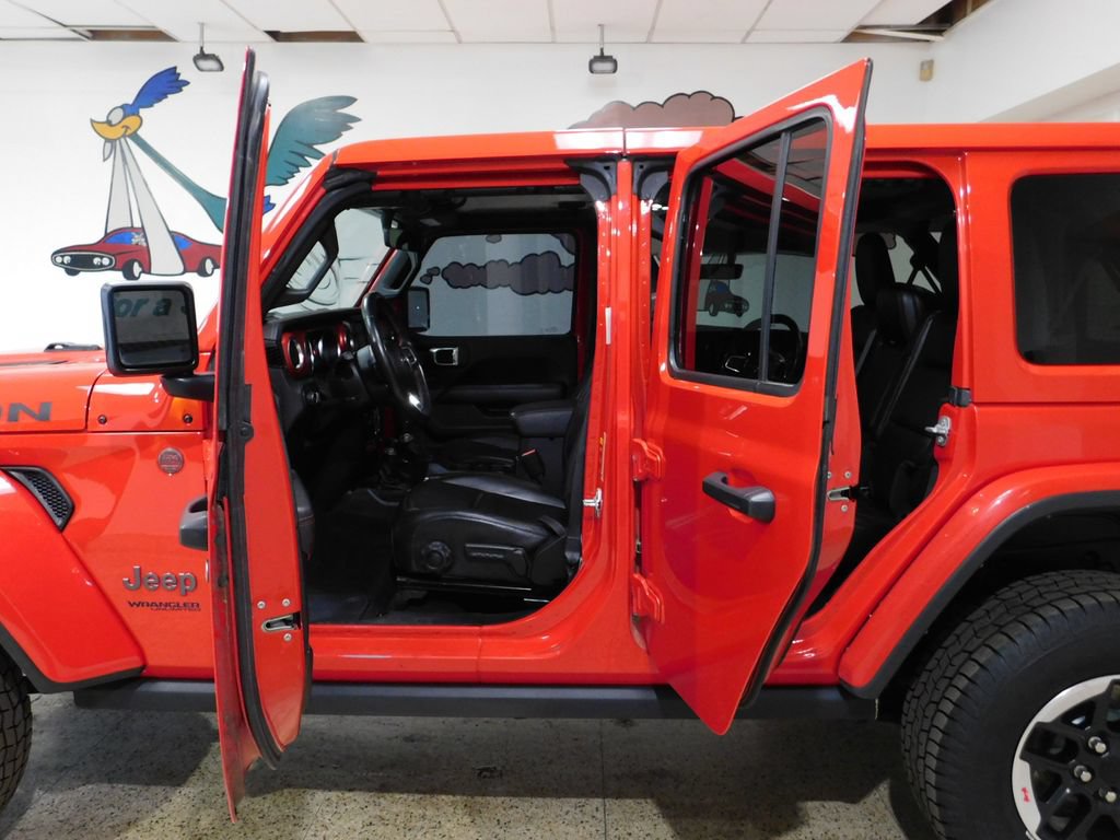 Used 2021 Jeep Wrangler Unlimited Rubicon w/ Dual Top Group AWD/4WD image 27