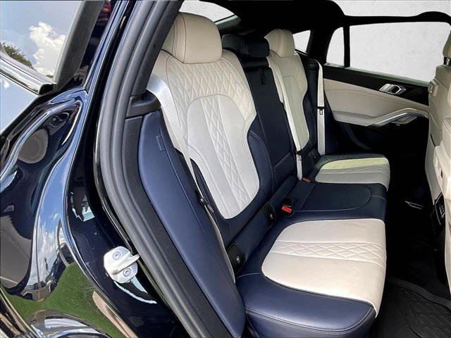 Used 2021 BMW X6 sDrive40i w/ M Sport Package RWD image 29