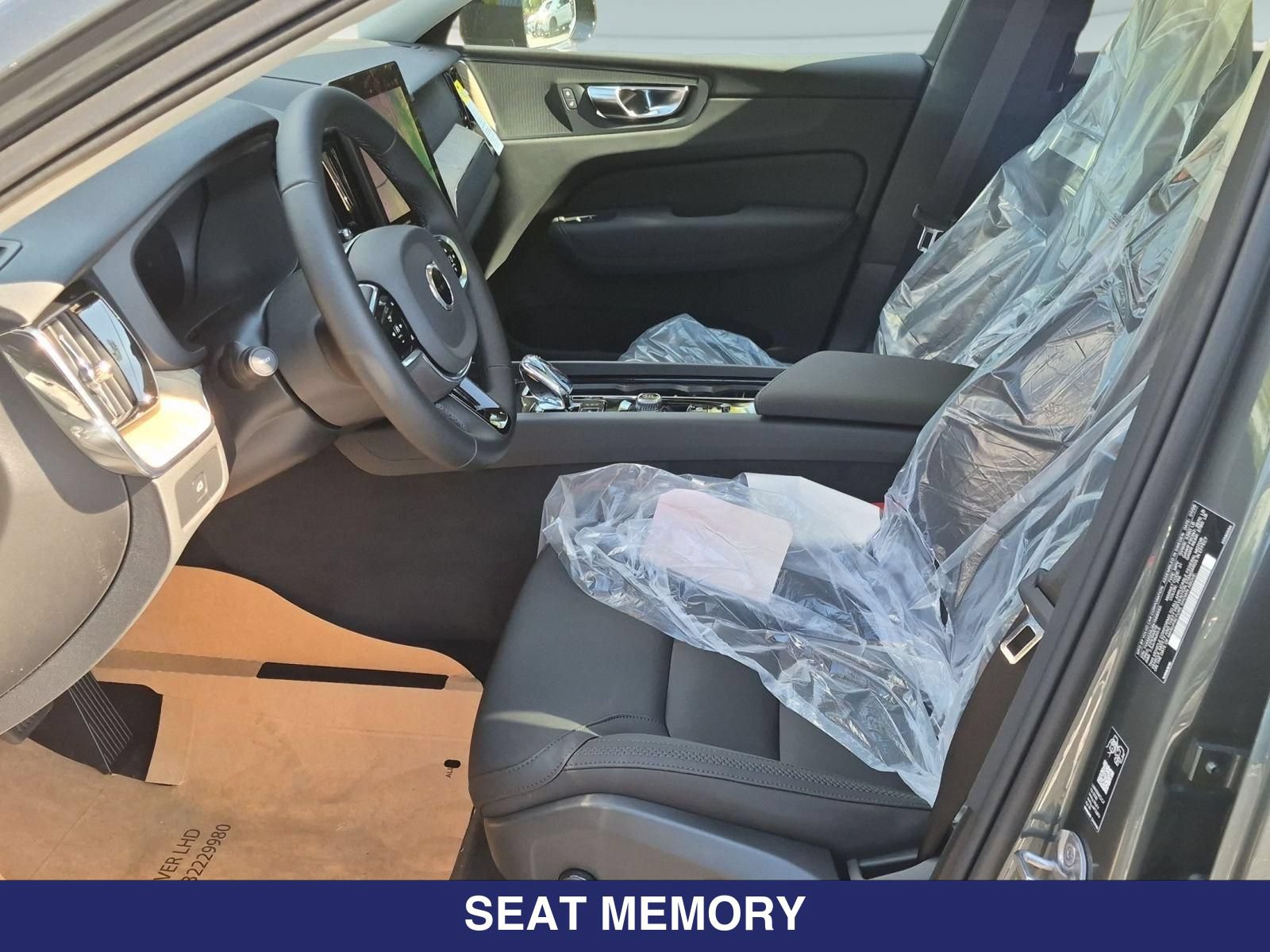 New 2027 Volvo XC60 B5 Core AWD/4WD image 18