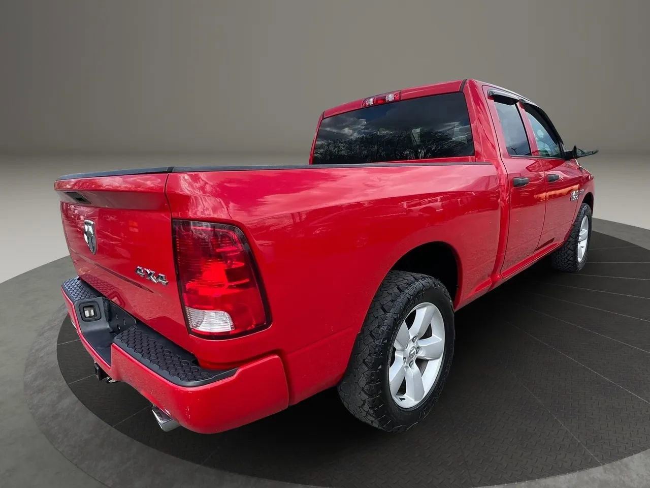Used 2016 RAM 1500 Express AWD/4WD image 5