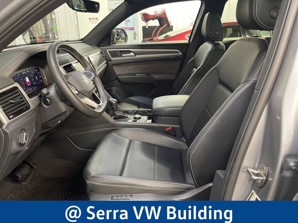 Used 2023 Volkswagen Atlas Cross Sport SEL AWD/4WD image 15
