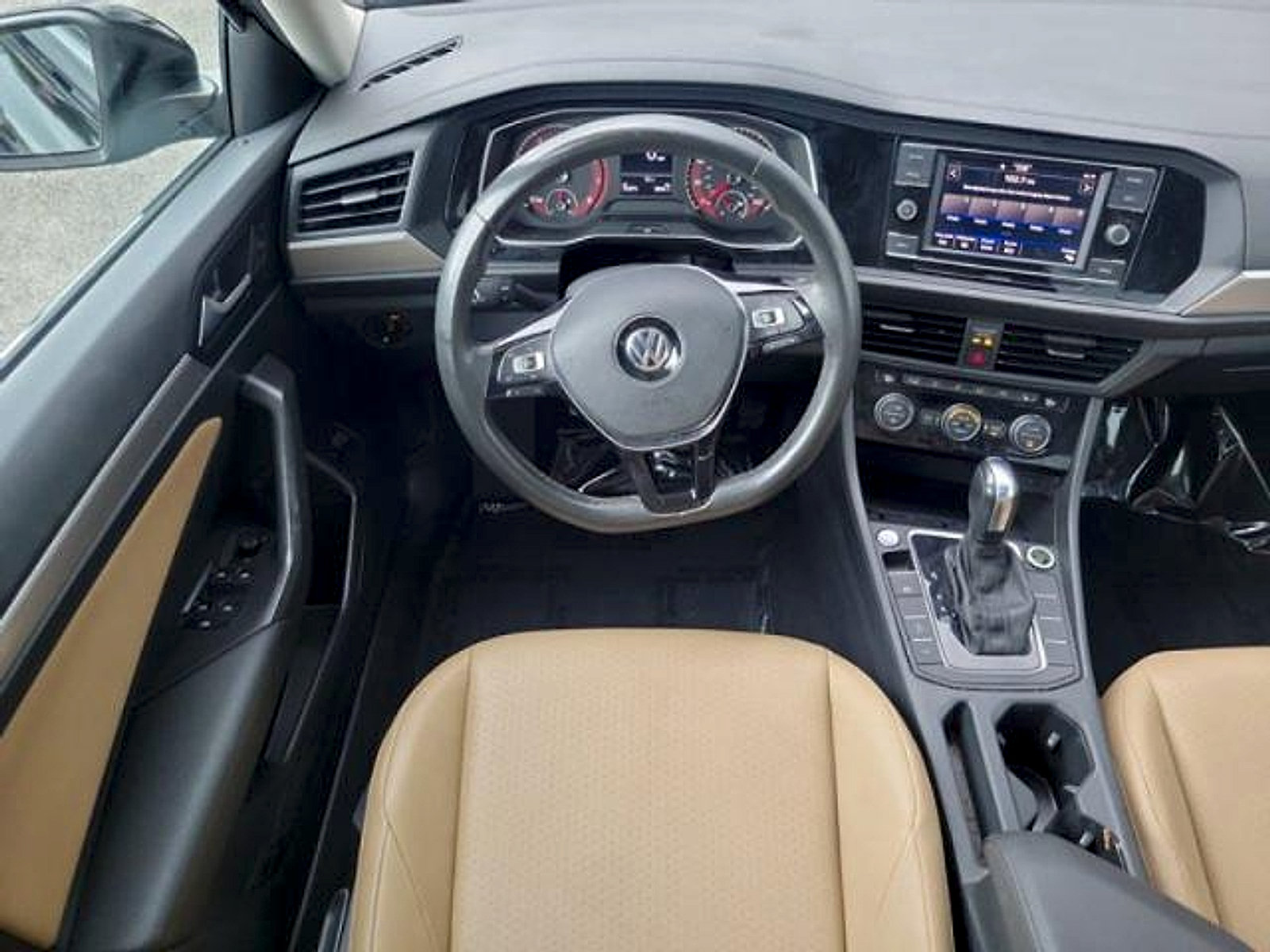 Used 2020 Volkswagen Jetta SE w/ SE Cold Weather Package FWD image 12
