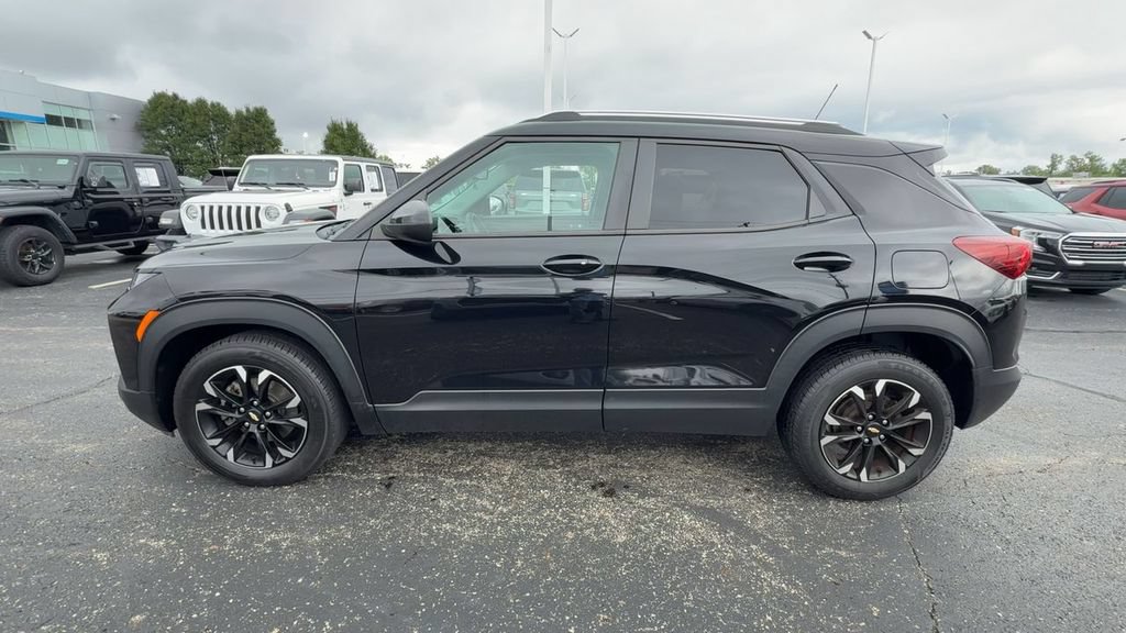 Used 2021 Chevrolet TrailBlazer LT w/ Convenience Package AWD/4WD image 5