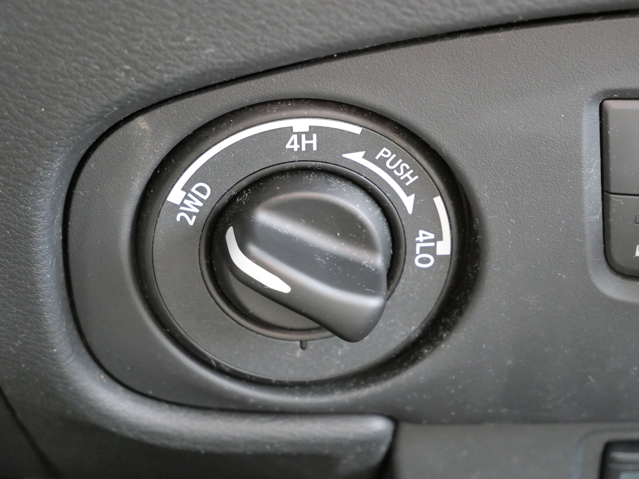 Used 2023 Nissan Frontier PRO-4X w/ Pro-4X Premium Package image 29